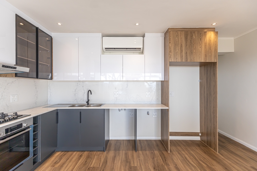 To Let 2 Bedroom Property for Rent in Sea Point Western Cape